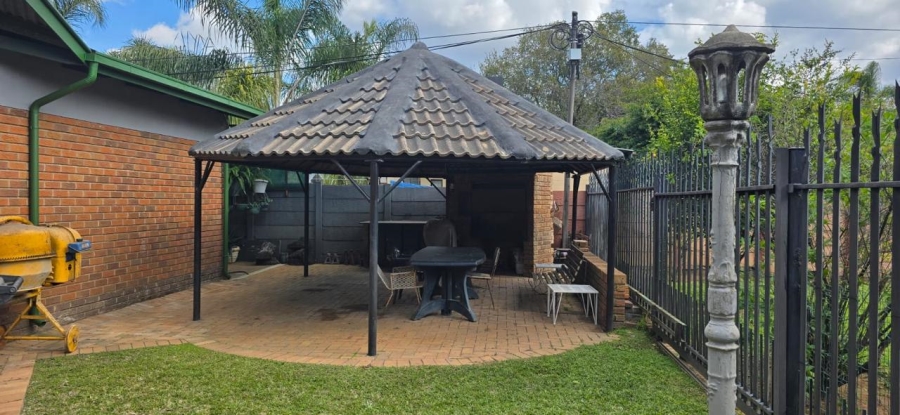 4 Bedroom Property for Sale in Protea Park North West